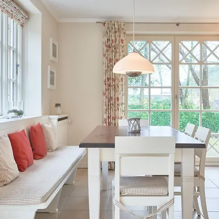 Wiesengruen Holiday home