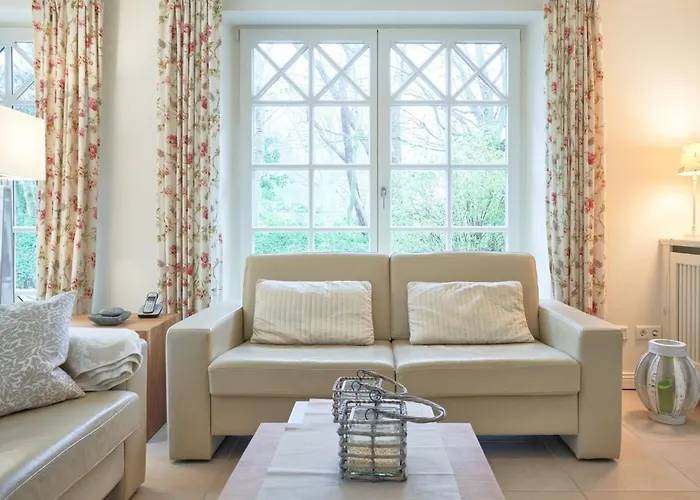 Wiesengruen Wyk auf Foehr